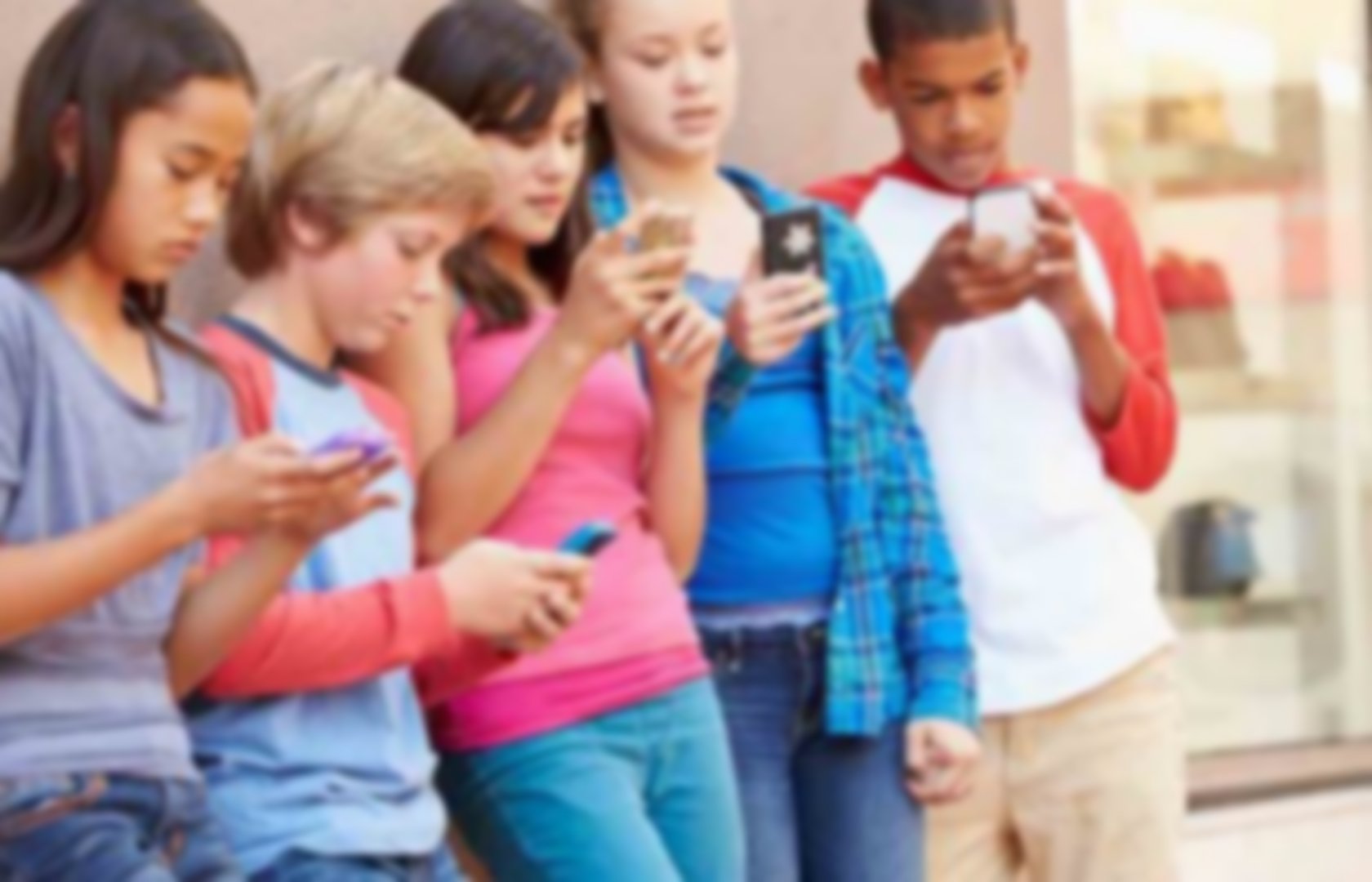 Adolescent Screen Time In Four Charts Screen Time Education